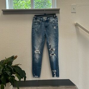 Kancan destructed skinny jeans